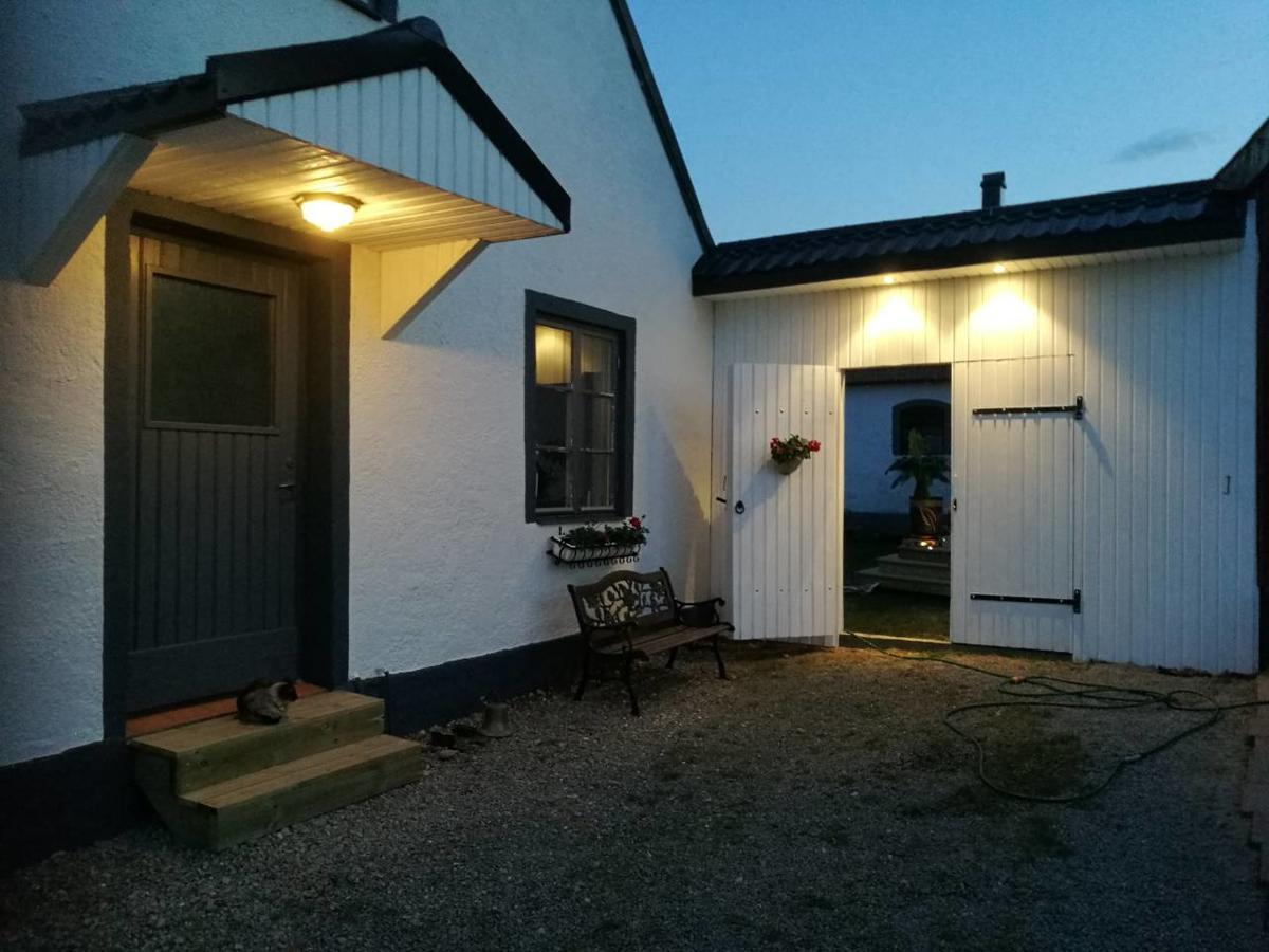 Garden Mellan Slotten Svarte Esterno foto